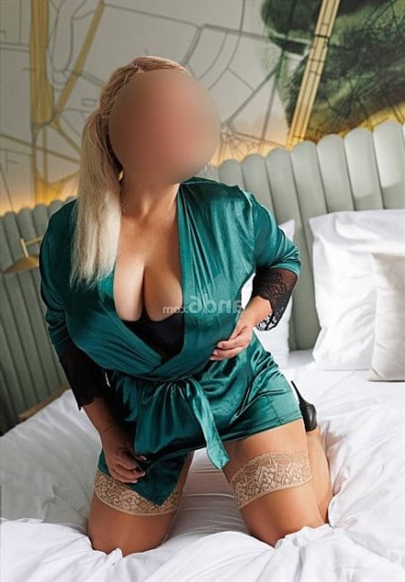 Janneta, vip donne in Bari id3454